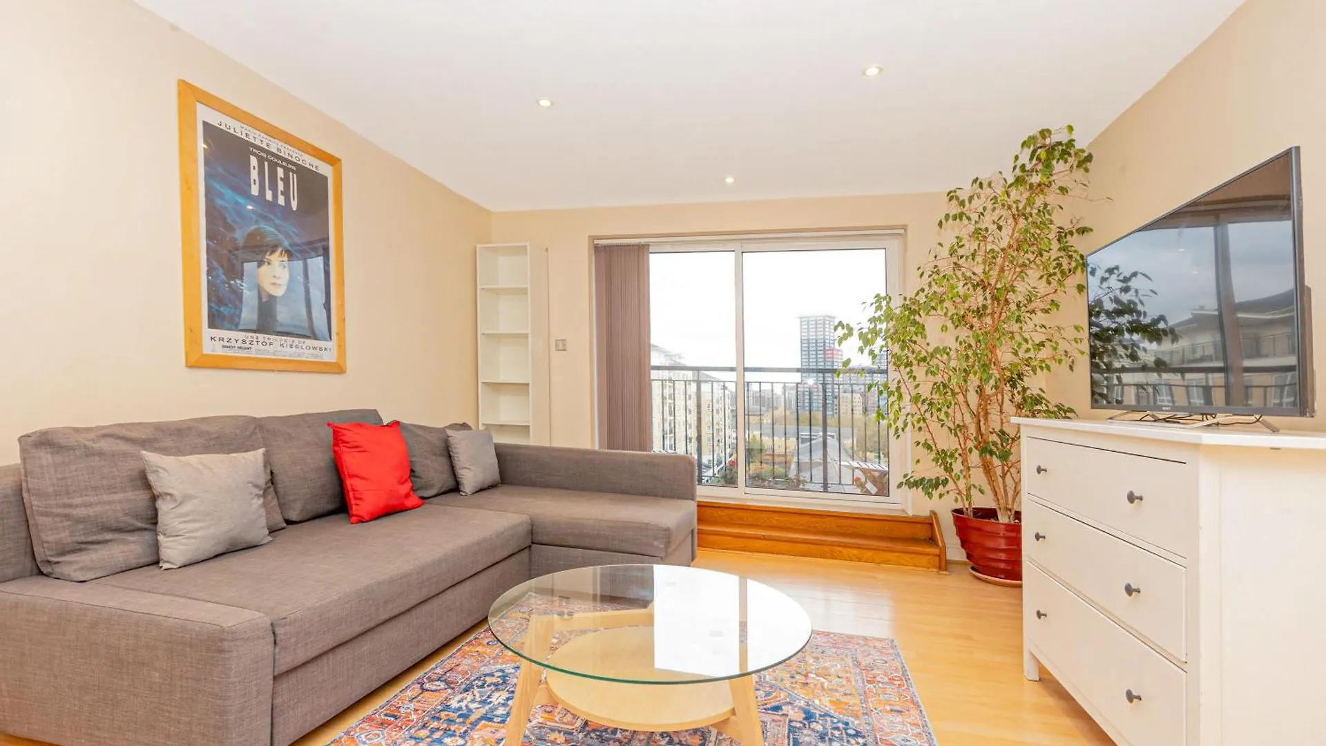 Lit 2Br Flat With Balcony Near Canary Wharf, 1Min Dlr London 0*,